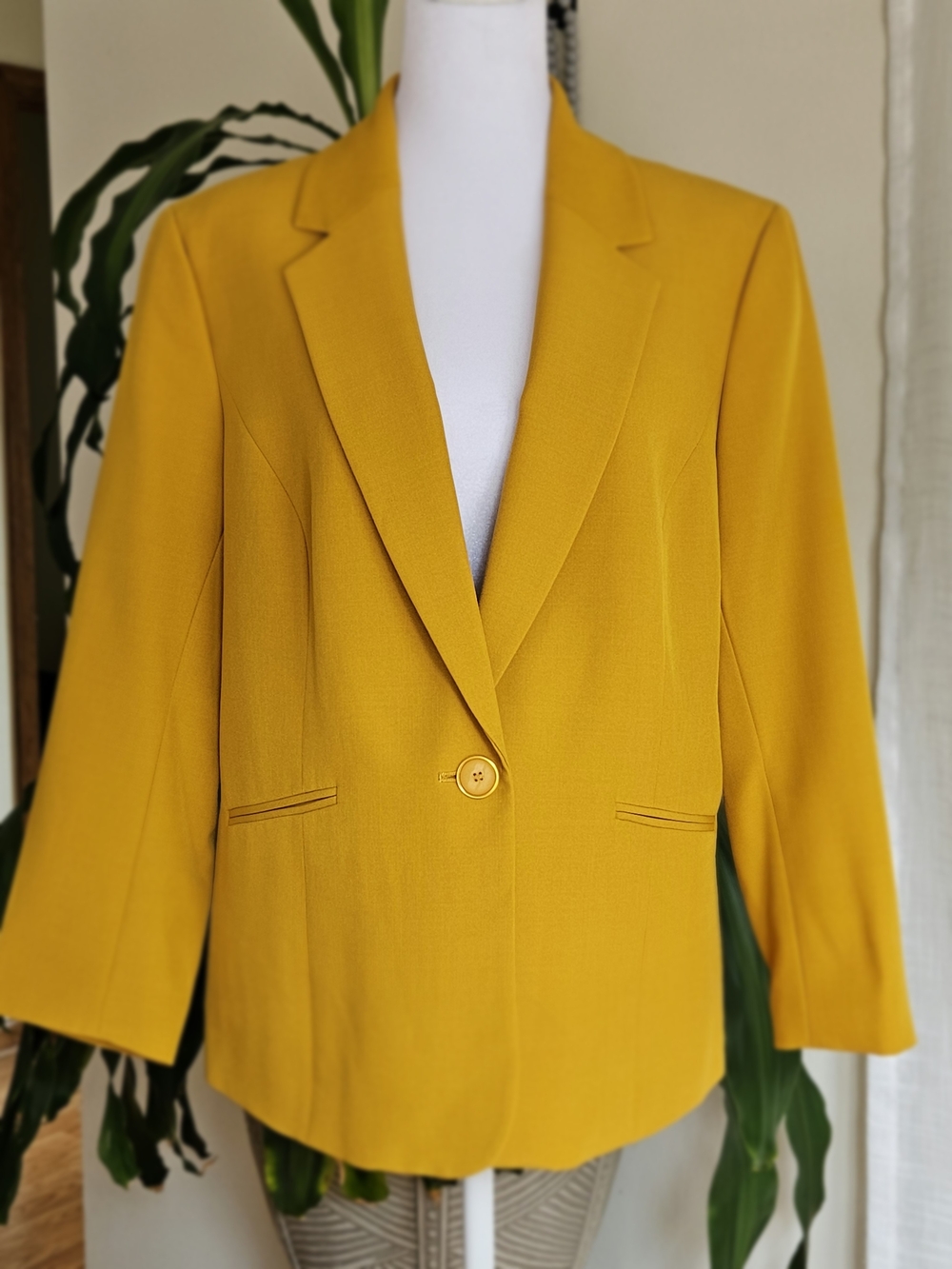 Black Label by Evan-Picone Mustard Yellow Blazer Jacket Size 12 Single Button - Picture 2 of 16